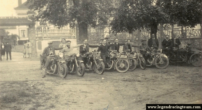 Une sortie du Motoclub de France, section tourisme.