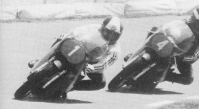 Au grand Prix de Hollande, à Assen en 1973, il précède son grand rival Phil Read.