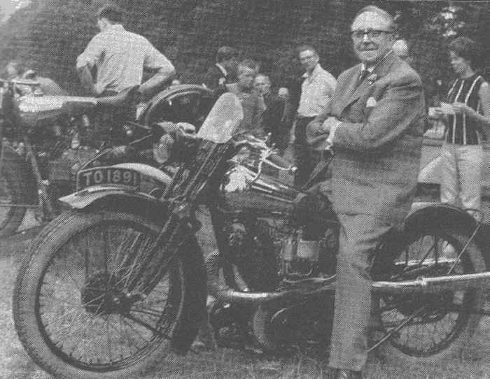 Georges Brough at the 1968 Brough Superior Rally at Stanford Hall. The machine is a 1926 SS 100 model with 996 cc JAP engine, capable of a hundred miles an hour.