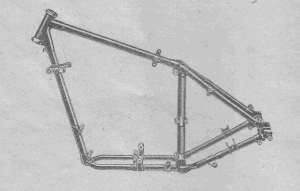 Cadre classique de motocyclette en tubes d'acier avec raccords brasés.