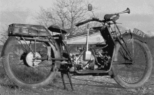 ABC 1922. L'un des plus larges double berceau jamais construits. Les deux boucles protègent la belle culbuterie à l'air libre et supportent les marches-pieds.