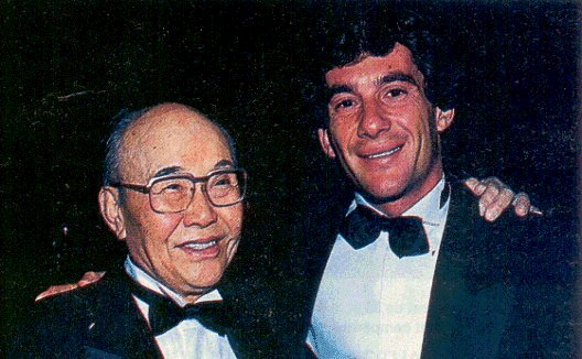 Fin 1990, Soichiro Honda était à Paris avec Senna pour fêter leurs titres mondiaux.