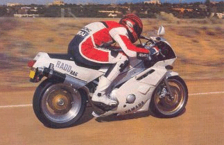 Le prototype FZR 600, baptisé RA 6, roule en attendant un autre proto et une moto de série à mono-bras avant et arrière. Toutes ces tentavives dépendront du succès commercial de la GTS.