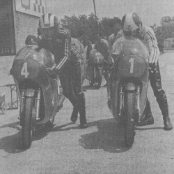 Les frères ennemis lors de leur première sortie pour MV à Imola en 1973.